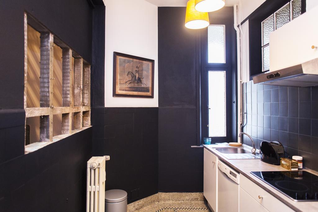 Smartflats City - Manneken Pis Brussel Rom bilde